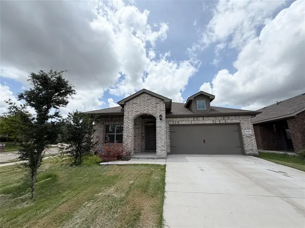 $2,200 | 8301 Twisted Pne Way, Fort Worth, TX 76131
