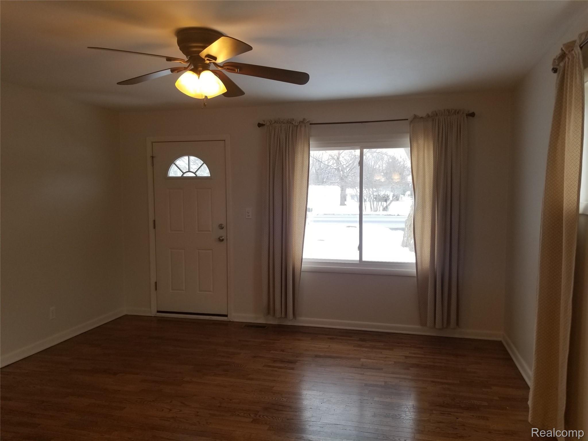 4458 Van Slyke Road Flint, MI 48507 - Photo 8 of 18 20210106_105142.jpg