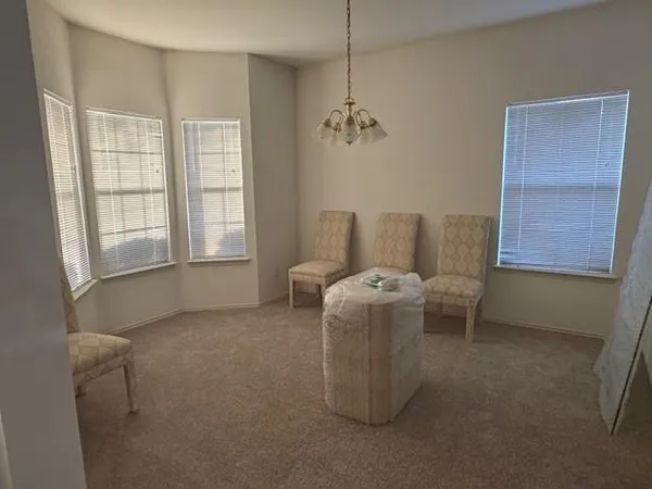 $2,200 | 716 Kristi Lane, Cedar Hill, TX 75104