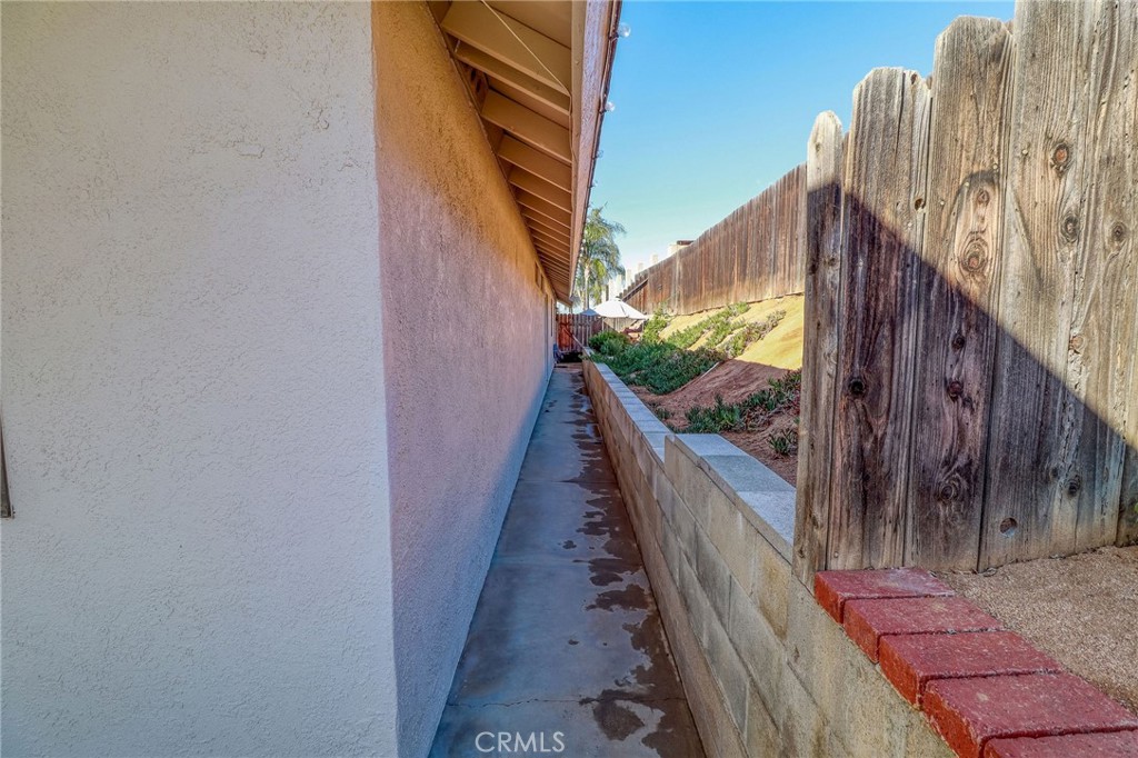 14235 Judy Ann Drive Riverside, CA 92503 - Photo 44 of 68