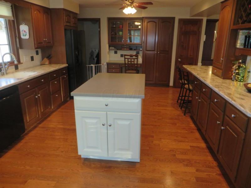 233 Kanawha Road Lancaster, OH 43130 - Photo 14 of 29 Gallery Image 14