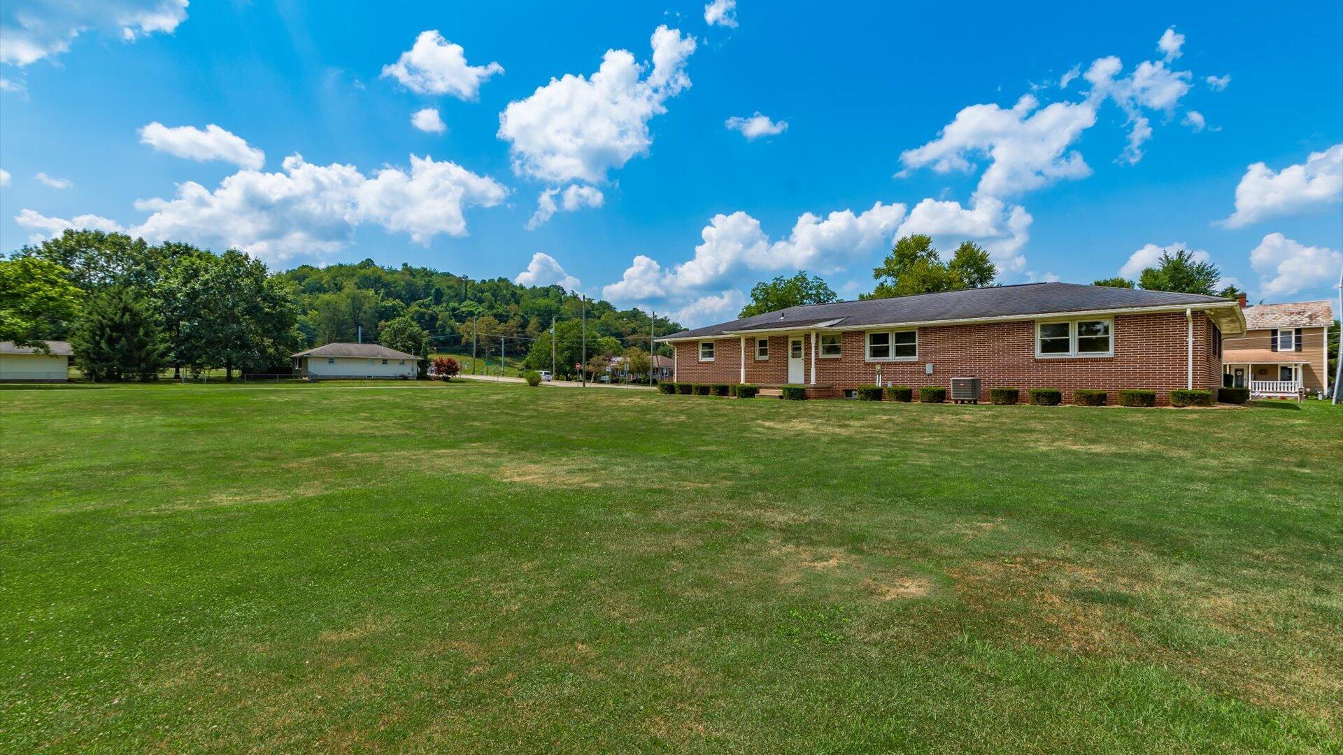 40 West 9th Street Dresden, OH 43821 - Photo 28 of 30 40-z 40 W 9th St091-2