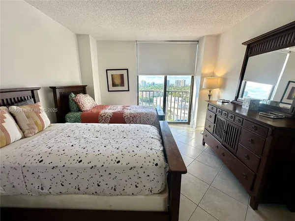 $3,500 | 19707 Turnberry Way, Unit 15B, Aventura, FL 33180
