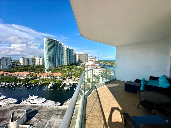 $3,500 | 19707 Turnberry Way, Unit 15B, Aventura, FL 33180