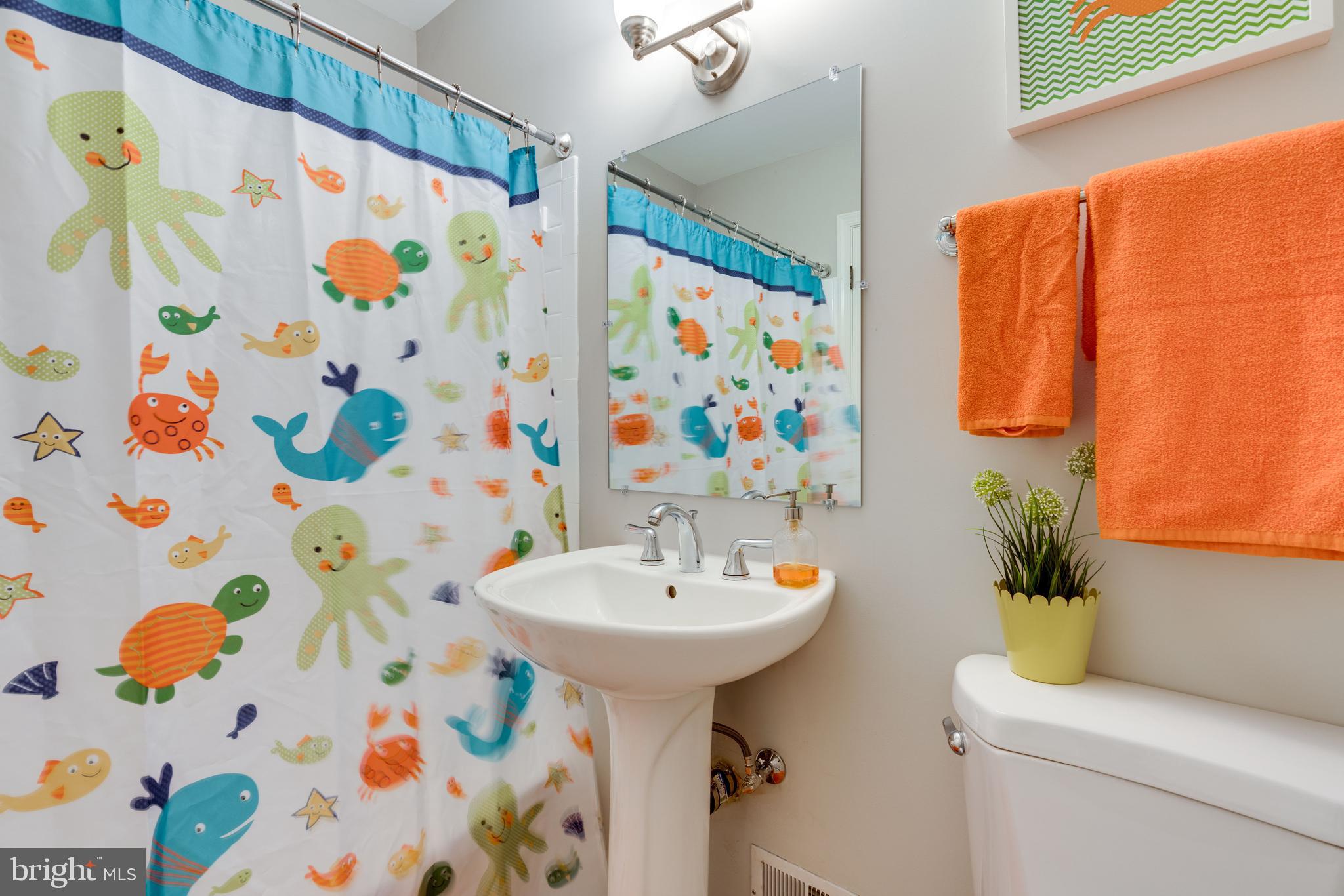 8712 Clydesdale Road Springfield, VA 22151 - Photo 26 of 39 Remodeled Upper Level Full Bath