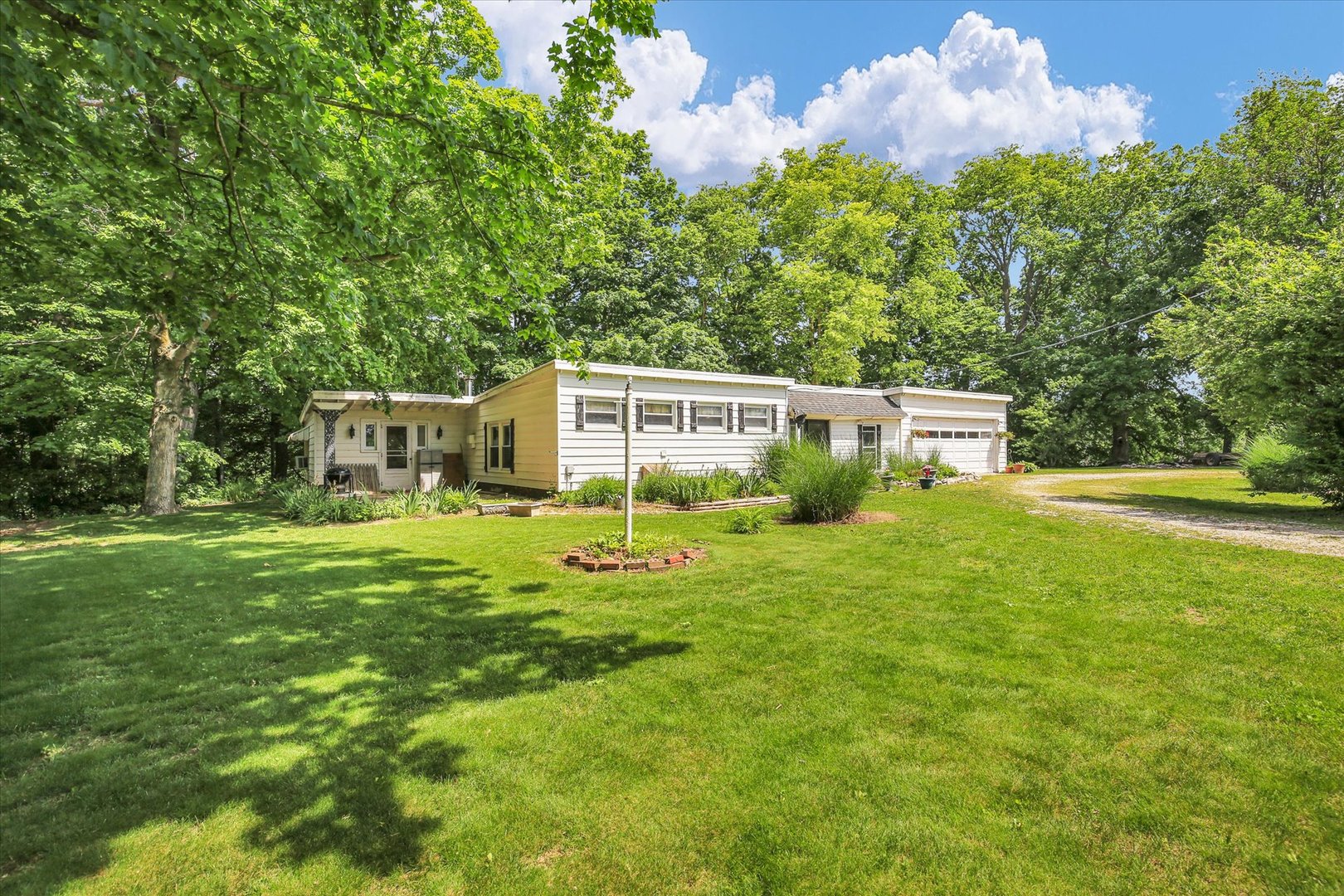 2718 Cr 1200 Road North Homer, IL 61849 - Photo 4 of 36