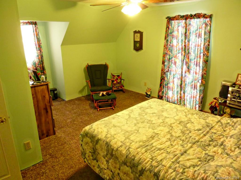 3206 Tryon Courthouse Road Cherryville, NC 28021 - Photo 9 of 20 Gallery Image 9