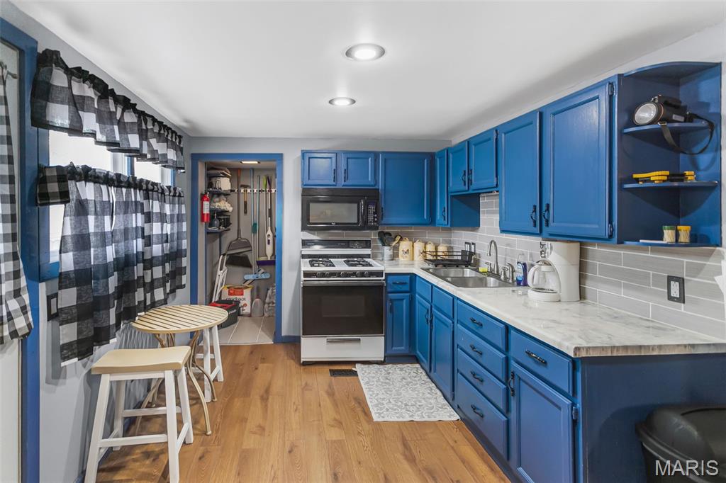 320 North State Street Roodhouse, IL 62082 - Photo 15 of 39