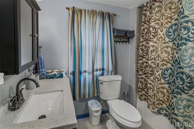 $199,900 | 320 North State Street, Roodhouse, IL 62082