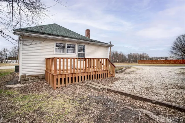 $199,900 | 320 North State Street, Roodhouse, IL 62082
