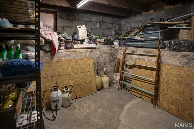 $199,900 | 320 North State Street, Roodhouse, IL 62082