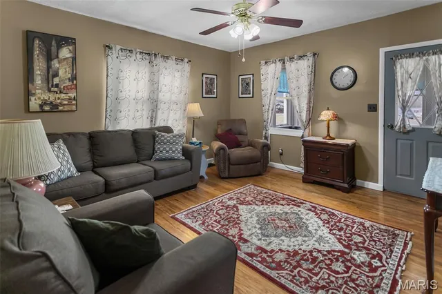 $199,900 | 320 North State Street, Roodhouse, IL 62082