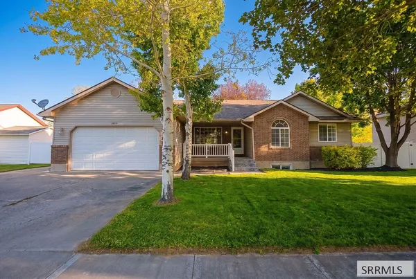 $420,000 | 3865 Orchard Circle, Ammon, ID 83406