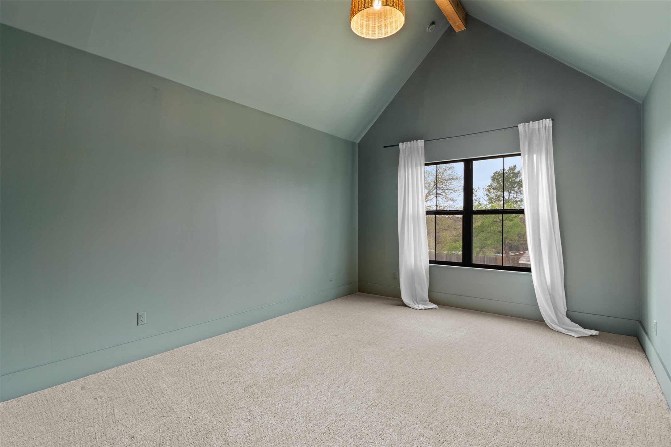 1108 Dunman Drive Georgetown, TX 78628 - Photo 32 of 40 an empty room with windows