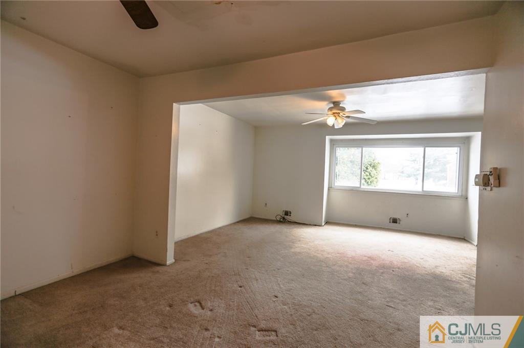 12 Georges Road New Brunswick, NJ 08901 - Photo 5 of 17 Gallery Image 5