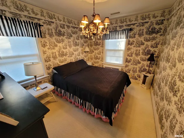 $339,900 | 321 West Boone Street, Salem, IL 62881