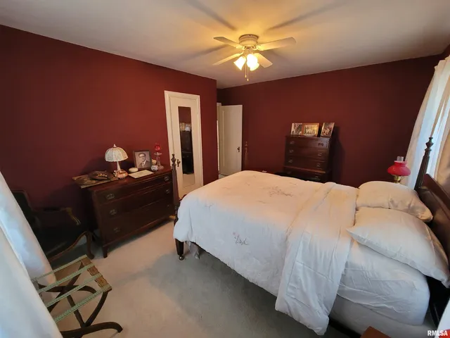 $339,900 | 321 West Boone Street, Salem, IL 62881