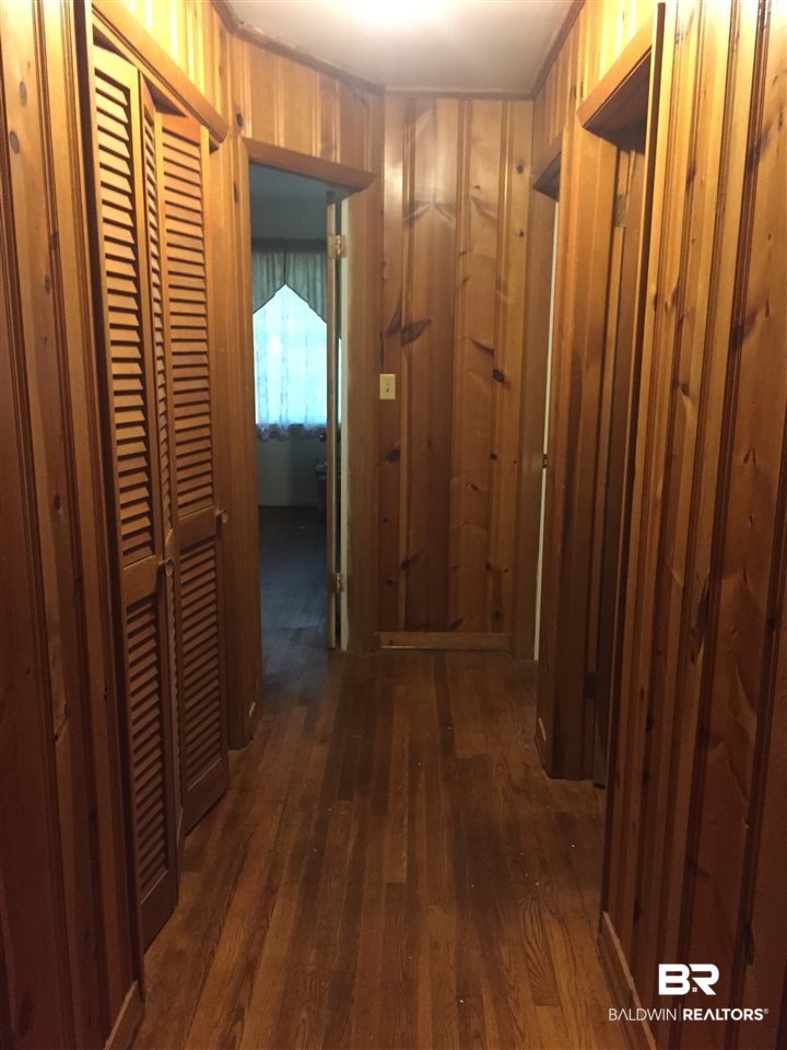 630 East Ridge Drive Foley, AL 36535 - Photo 6 of 10 Hallway