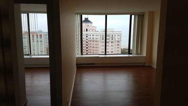 5455 North Sheridan Road, Unit 2507 Chicago, IL 60640 - Photo 3 of 16