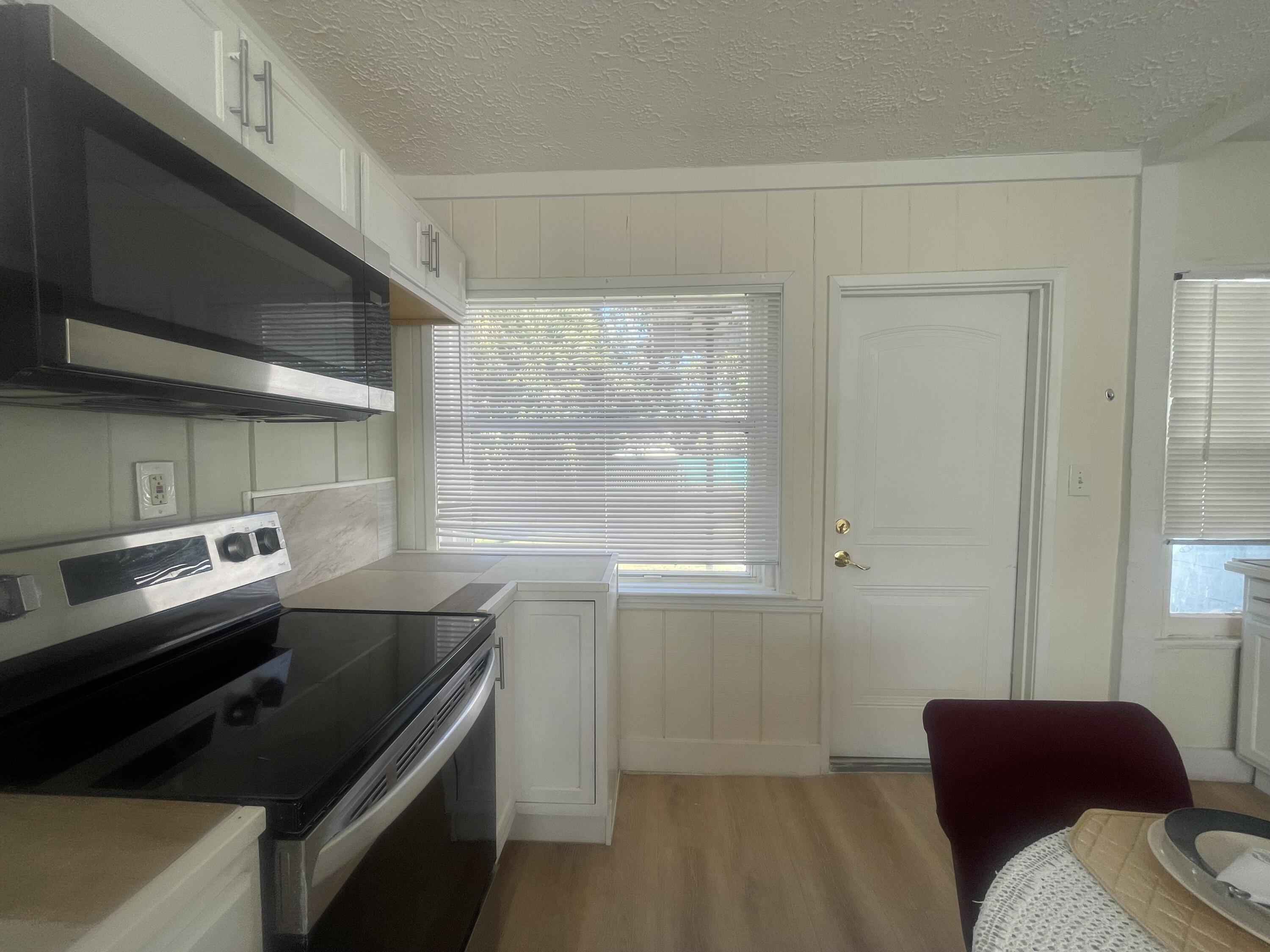 904 Boston Avenue, Unit 2 Fort Pierce, FL 34950 - Photo 10 of 36 IMG_6121