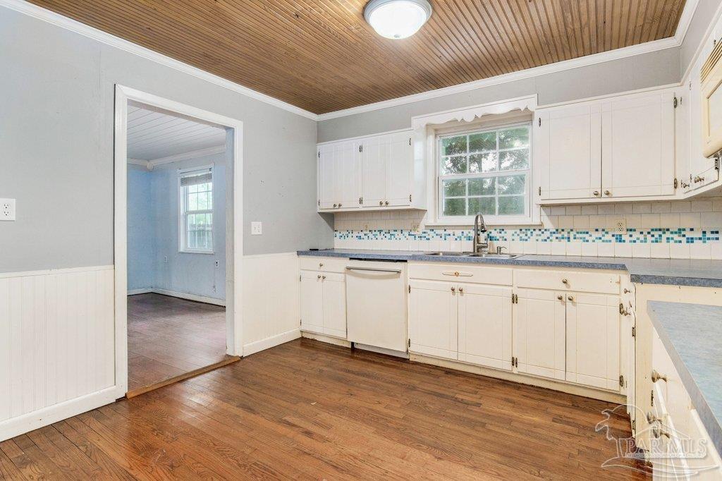 4032 Driskell Road Milton, FL 32583 - Photo 2 of 36