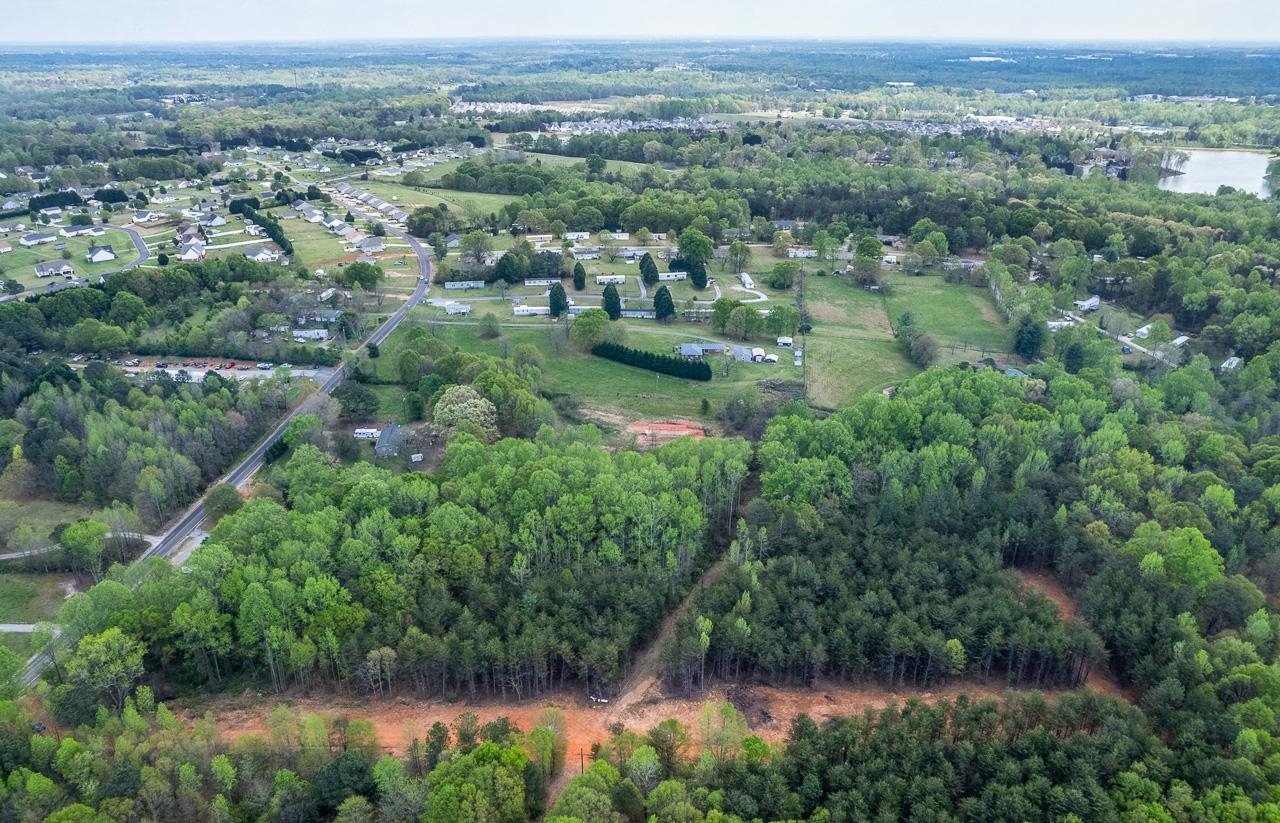 990 Clark Road Inman, SC 29349 - Photo 8 of 20