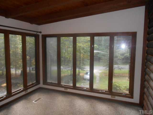 129 Stagecrest Drive Raleigh, NC 27603 - Photo 4 of 7 a view of an empty room and window