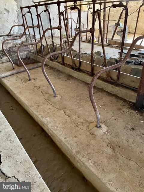 412 Old Bachmans Valley Road Westminster, MD 21157 - Photo 33 of 52 Barn milking area