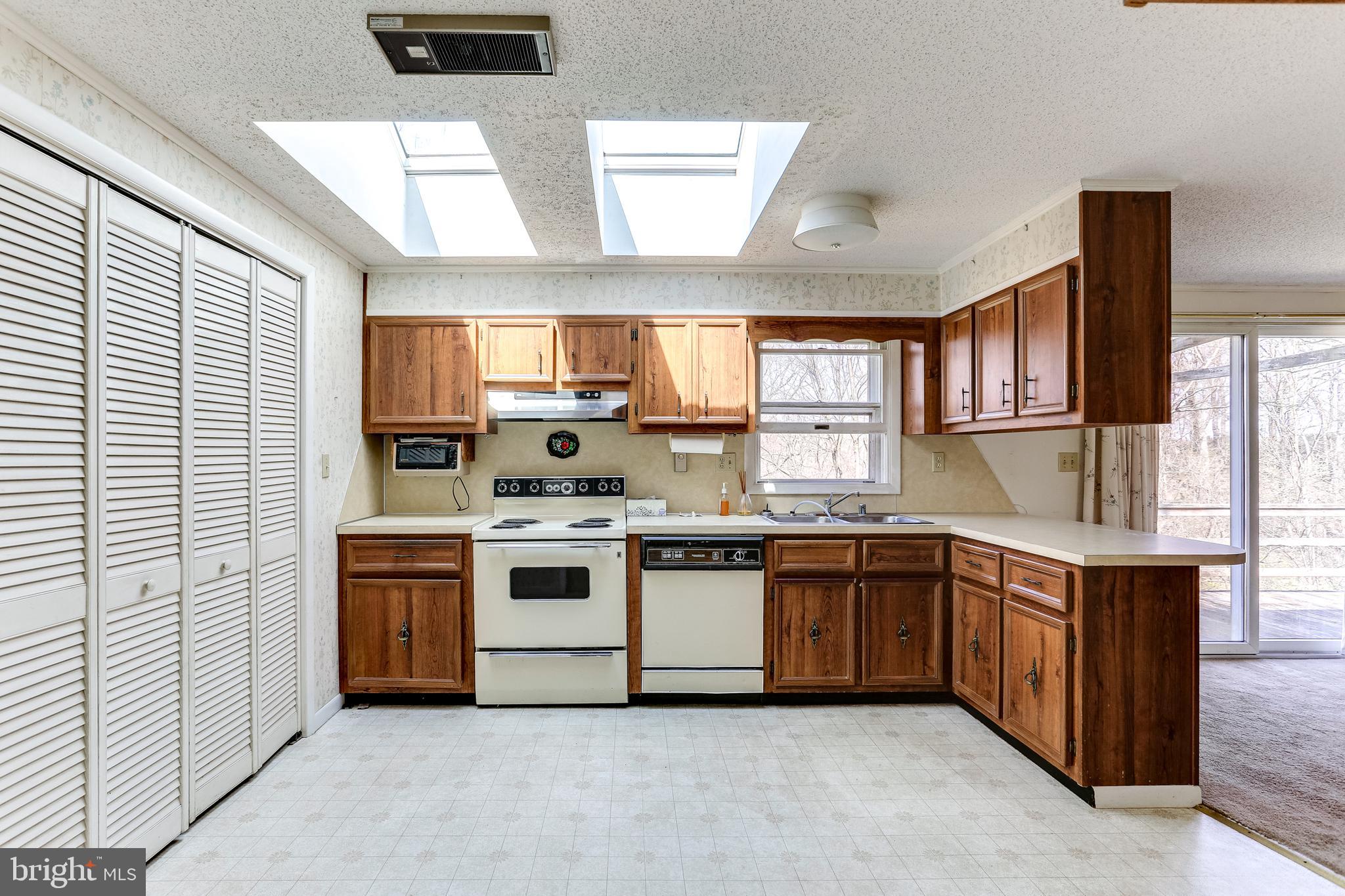 412 Old Bachmans Valley Road Westminster, MD 21157 - Photo 47 of 52 Ranch home kitchen