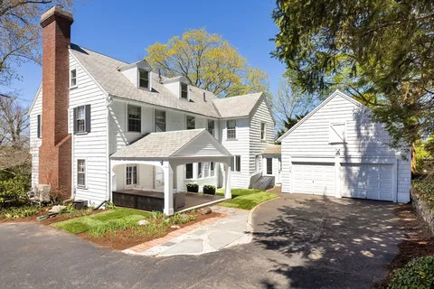 $1,999,000 | 216 Waverley Avenue, Newton, MA 02458
