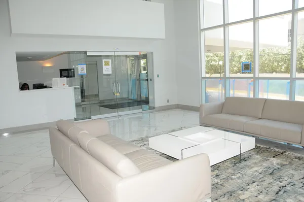 $4,500 | 525 North Ocean Boulevard, Unit 1120, Pompano Beach, FL 33062