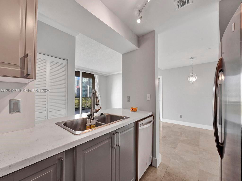 2475 Brickell Avenue, Unit 804 Miami, FL 33129 - Photo 11 of 58