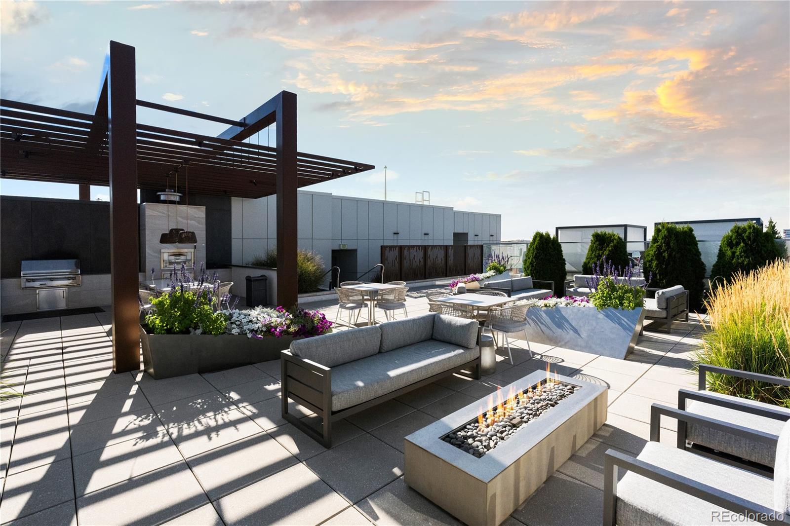 155 Steele Street, Unit 418 Denver, CO 80206 - Photo 33 of 37