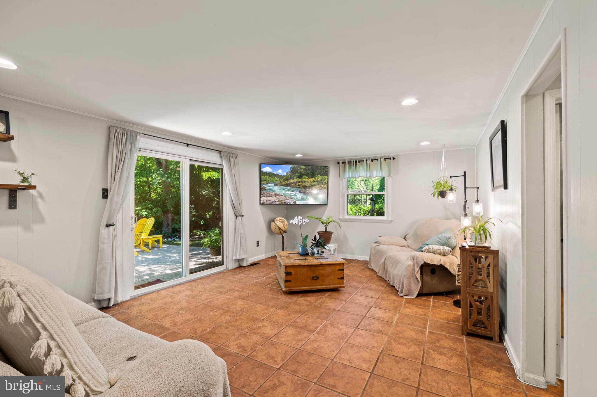 1767 Larkspur Road Cherry Hill, NJ 08003 - Photo 19 of 43