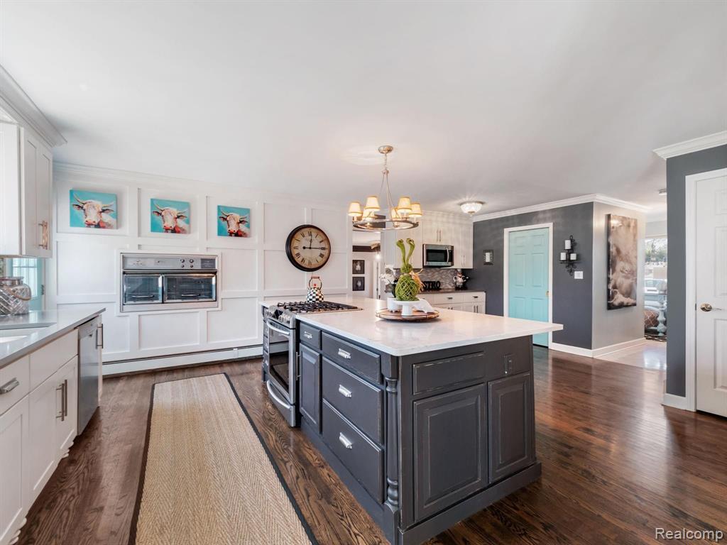 32110 Lahser Road Beverly Hills, MI 48025 - Photo 7 of 41