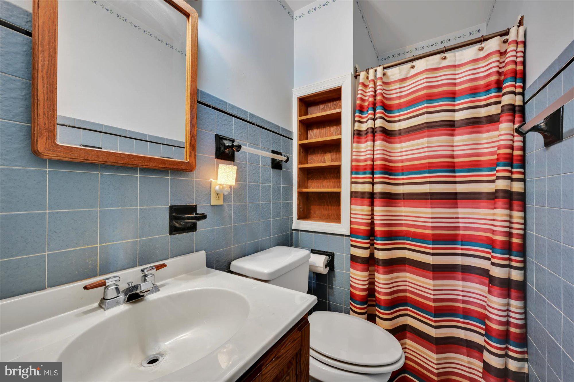 802 Pine Hill Road Lititz, PA 17543 - Photo 16 of 27 Full Bath