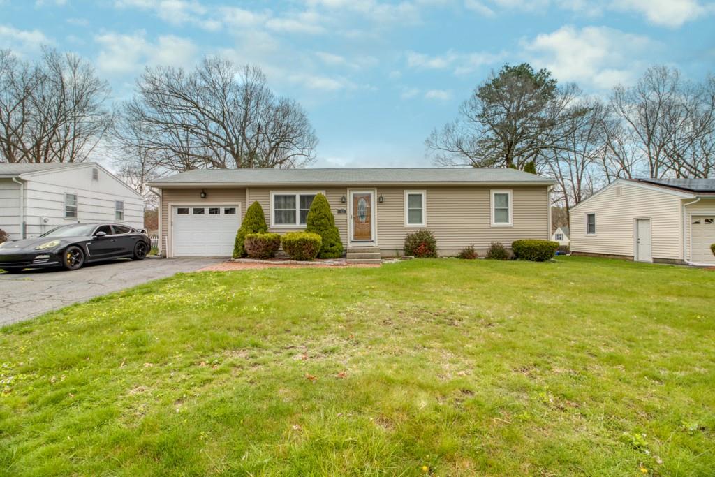 52 Aspen Road Springfield, MA 01128 - Photo 2 of 28