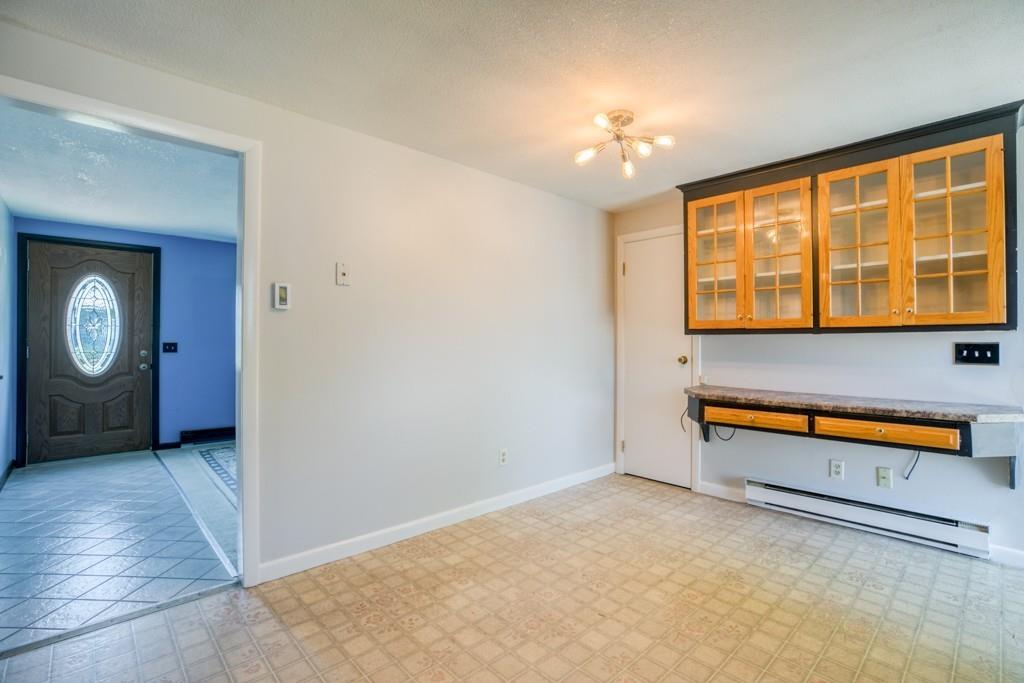 52 Aspen Road Springfield, MA 01128 - Photo 4 of 28