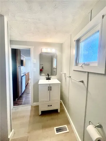 $1,000 | 116 Adams Street, Horseheads, NY 14845