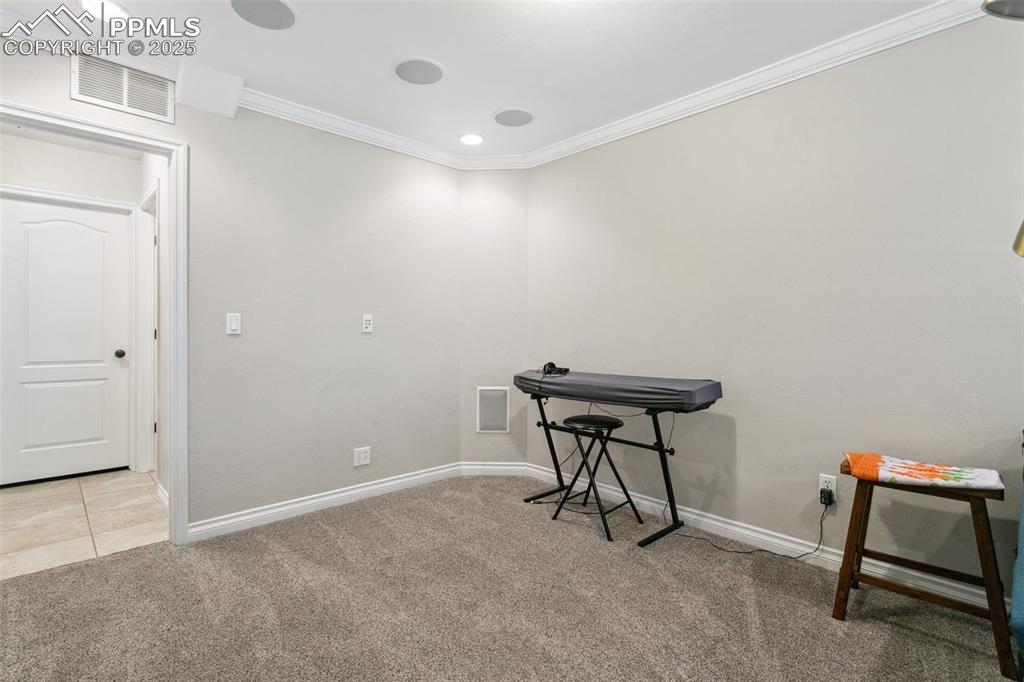 1502 York Road, Unit 103 Colorado Springs, CO 80920 - Photo 23 of 27 a view of room with window and a table