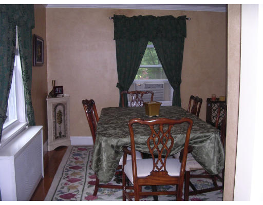 76 Joyce Kilmer Road Boston, MA 02132 - Photo 3 of 10 Gallery Image 3