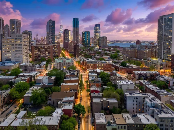 $3,700 | 247 Montgomery Street, Unit 4A, Jersey City, NJ 07302