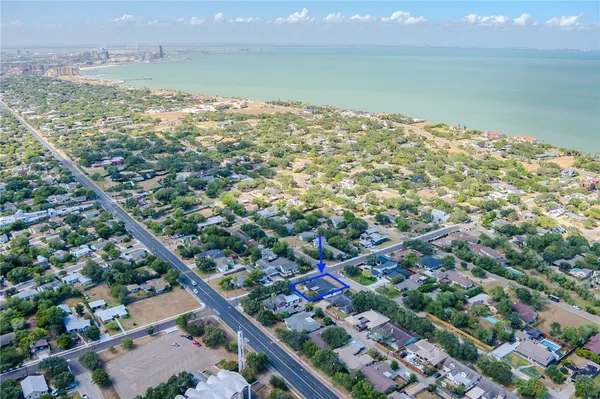 $1,995 | 3401 Floyd Street, Corpus Christi, TX 78411
