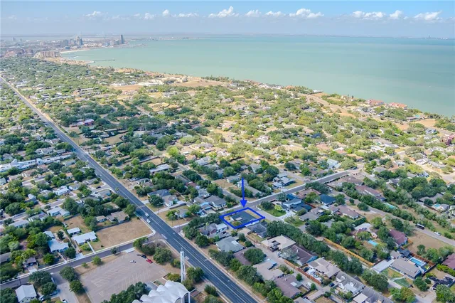 $1,995 | 3401 Floyd Street, Corpus Christi, TX 78411