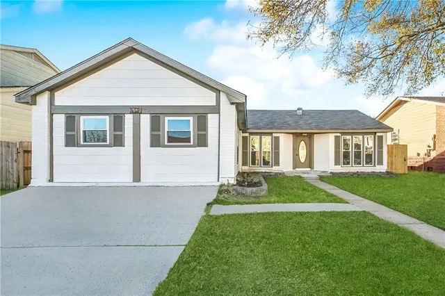 $239,900 | 3172 Sweet Gum Drive, Harvey, LA 70058