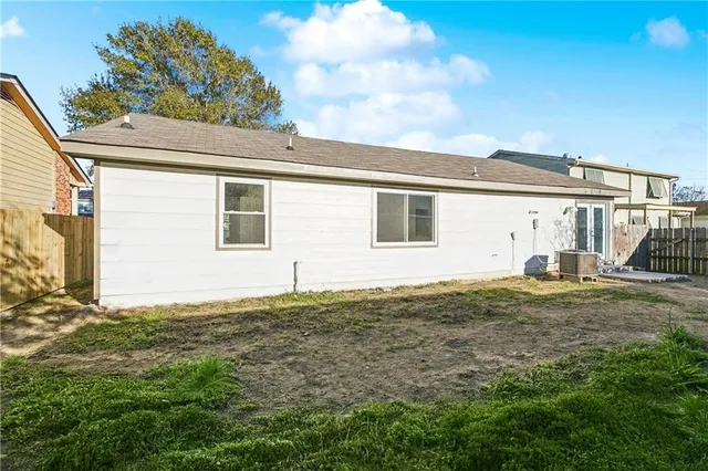 $239,900 | 3172 Sweet Gum Drive, Harvey, LA 70058