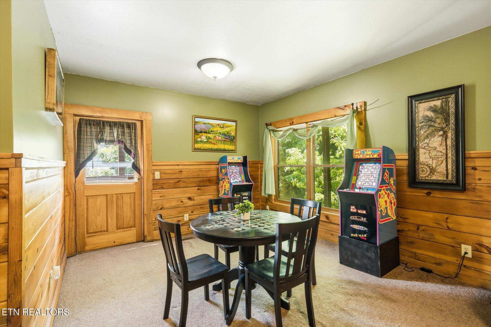 2606 Tree Top Way Pigeon Forge, TN 37863 - Photo 7 of 38 07