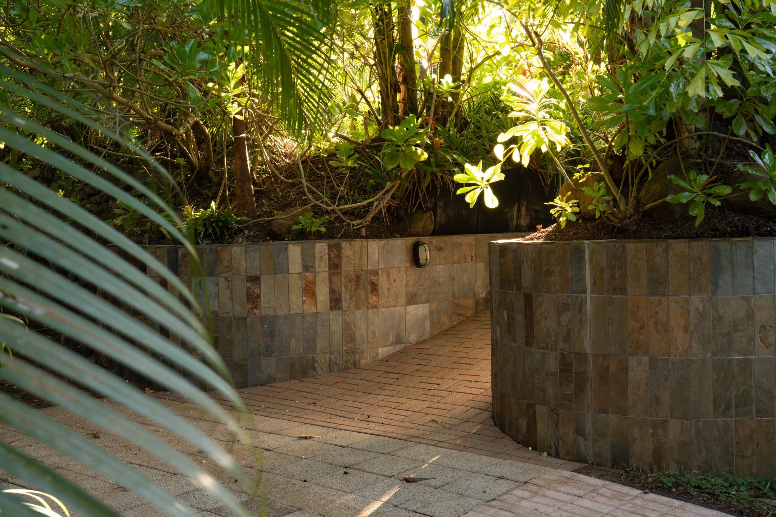 715 North Honokala Road Haiku, HI 96708 - Photo 7 of 50 a view of wooden fence and plants