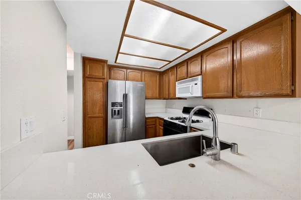 $579,000 | 22224 South Vermont Avenue, Unit 102C, Torrance, CA 90502