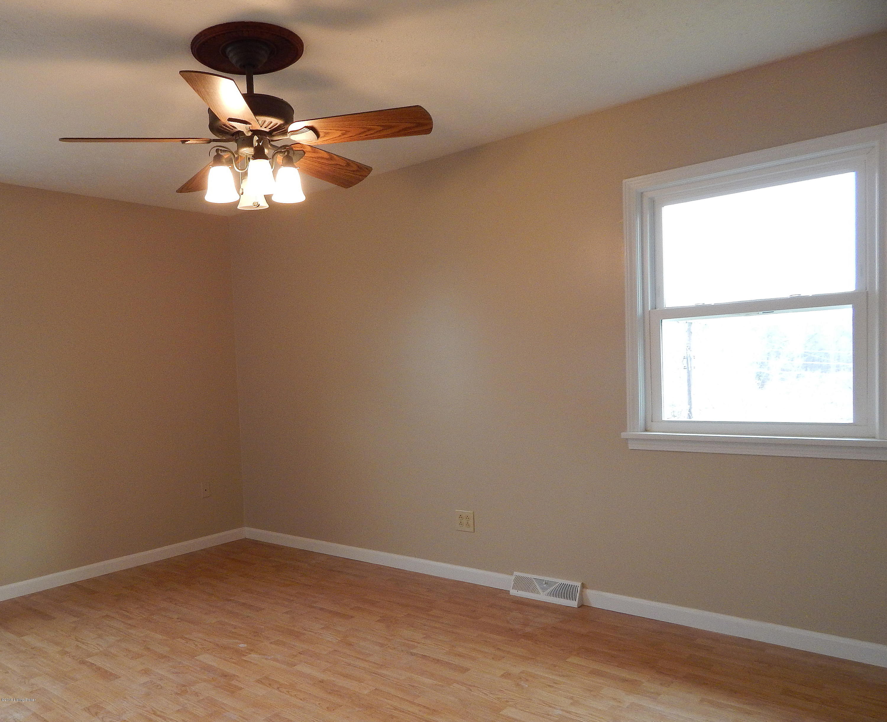 212 Oak Ridge Drive Radcliff, KY 40160 - Photo 24 of 69 DSCN1389